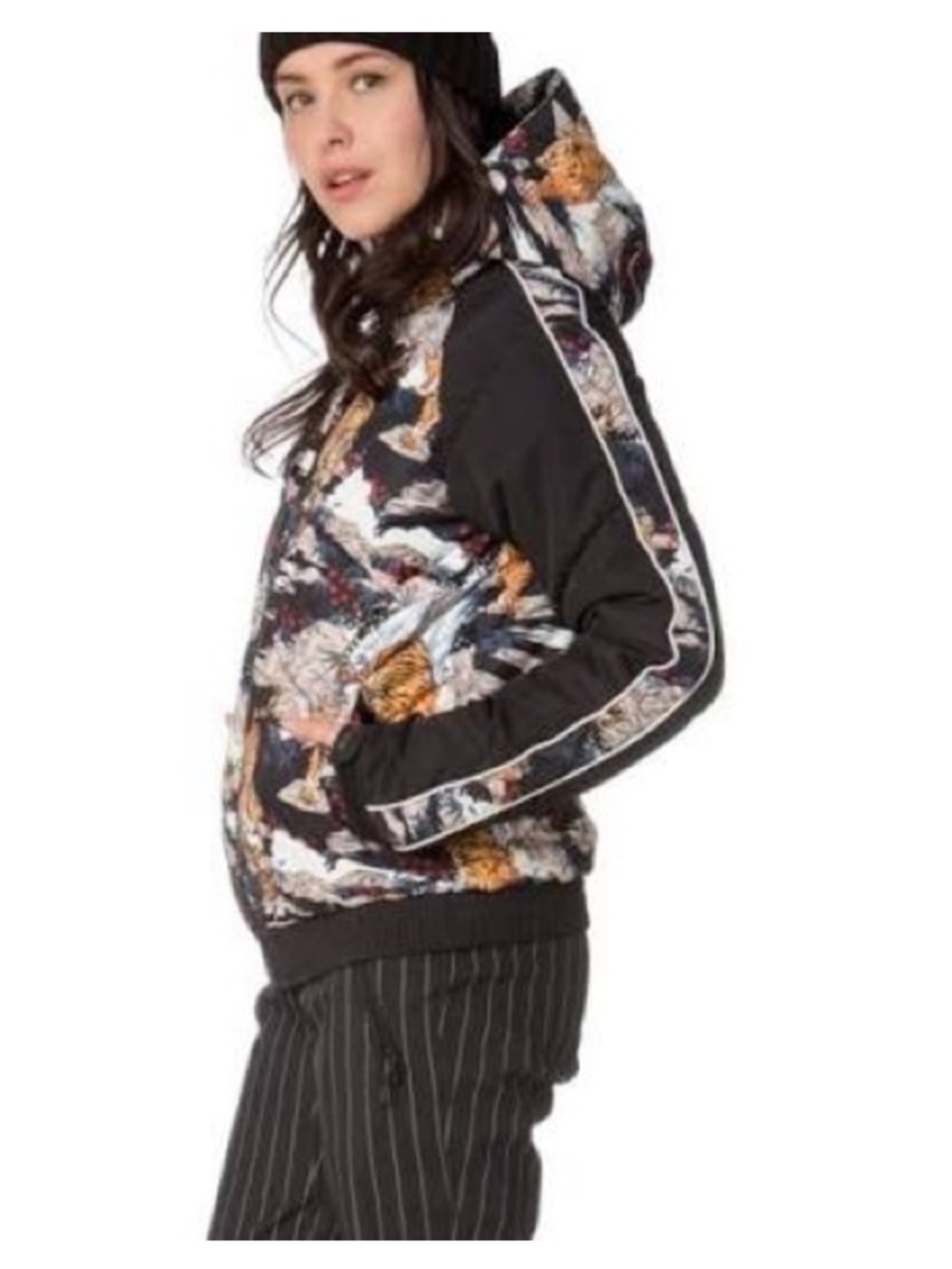 Protest Risto Snow/Ski Jacket in Black Tiger print. Size L. NWT